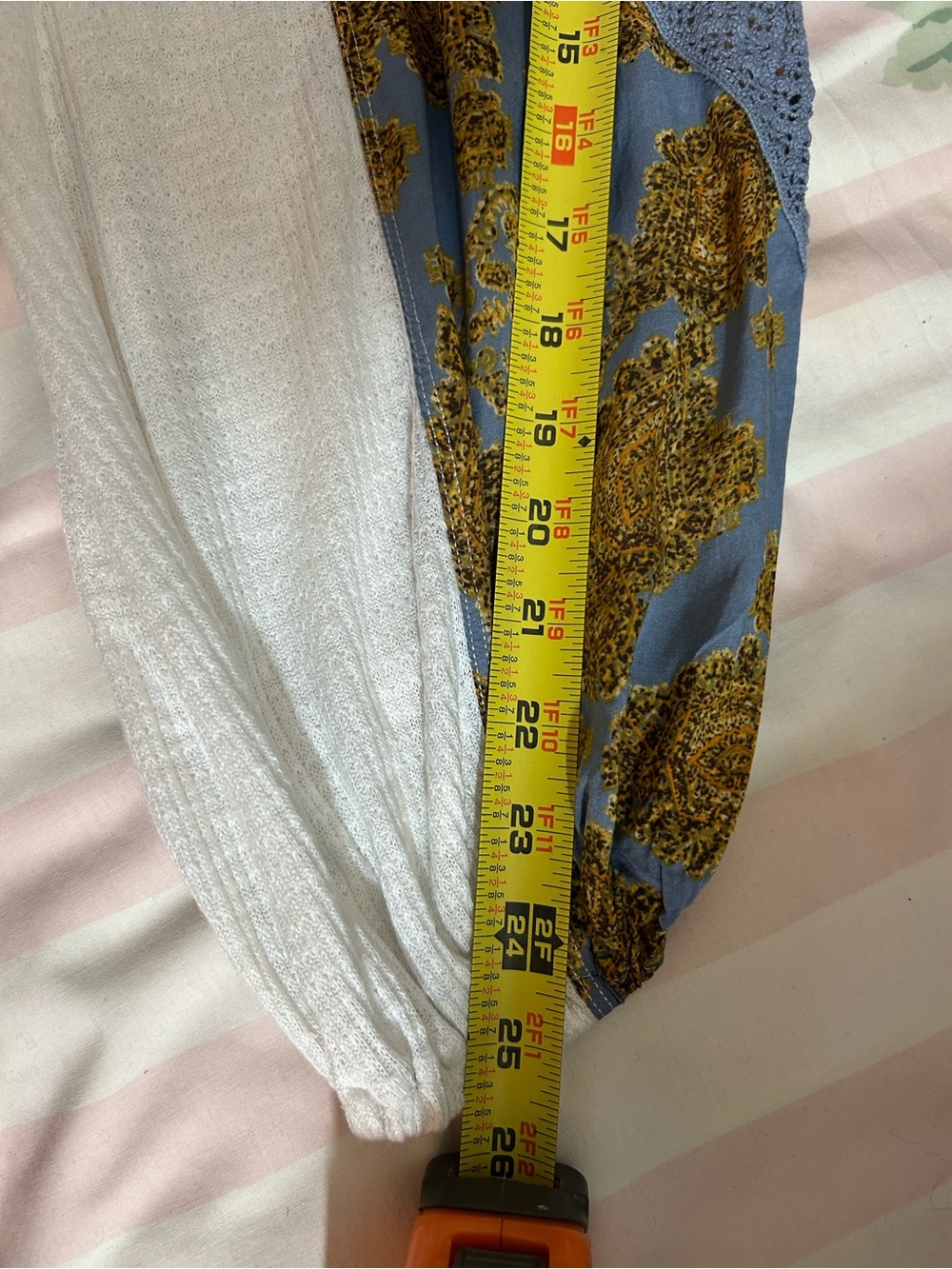 Free People Cream Pullover with Blue and Mustard Floral Patchwork Sleeves Boho - Picture 7 of 12